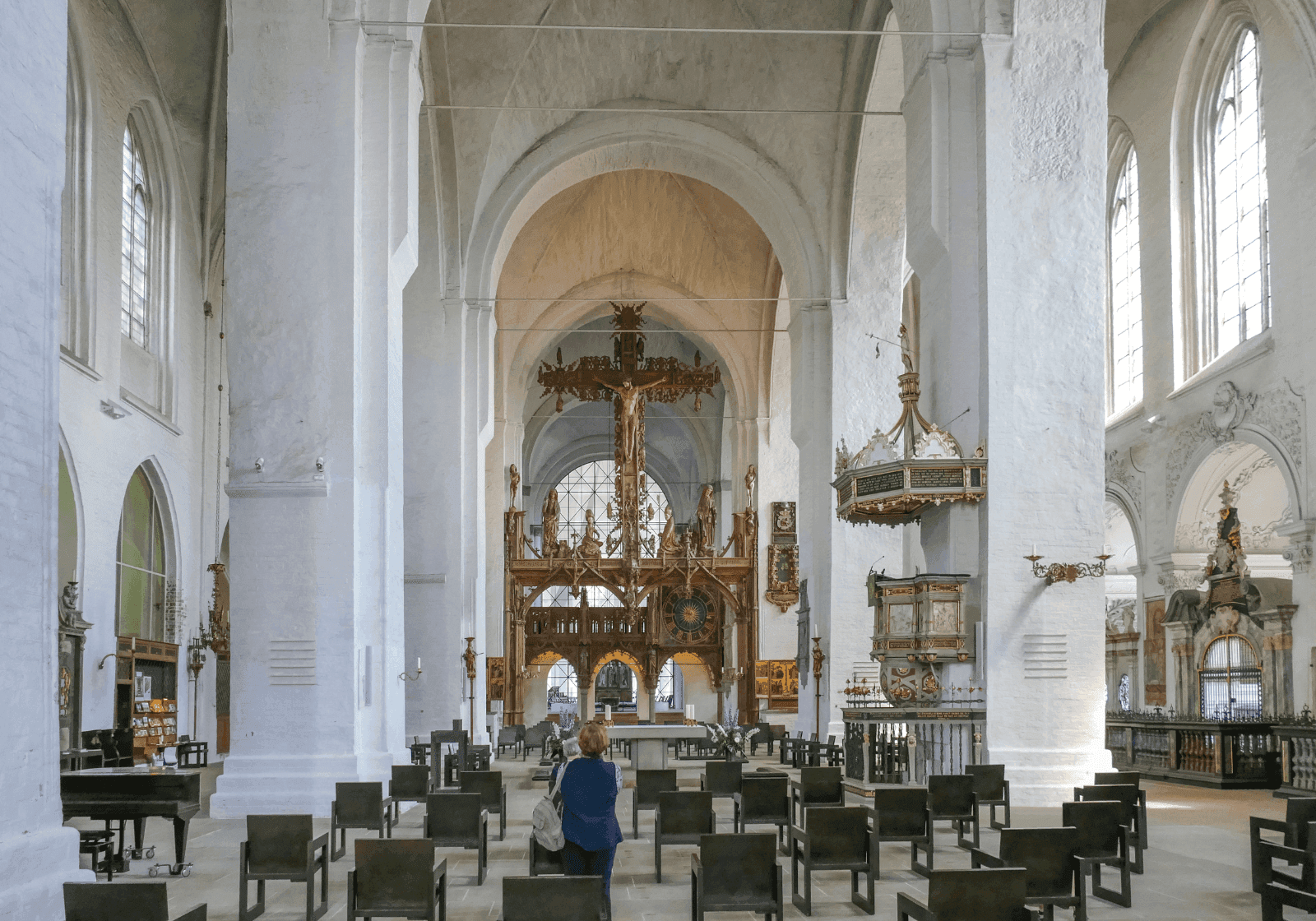 Inde i Lübeck Domkirke